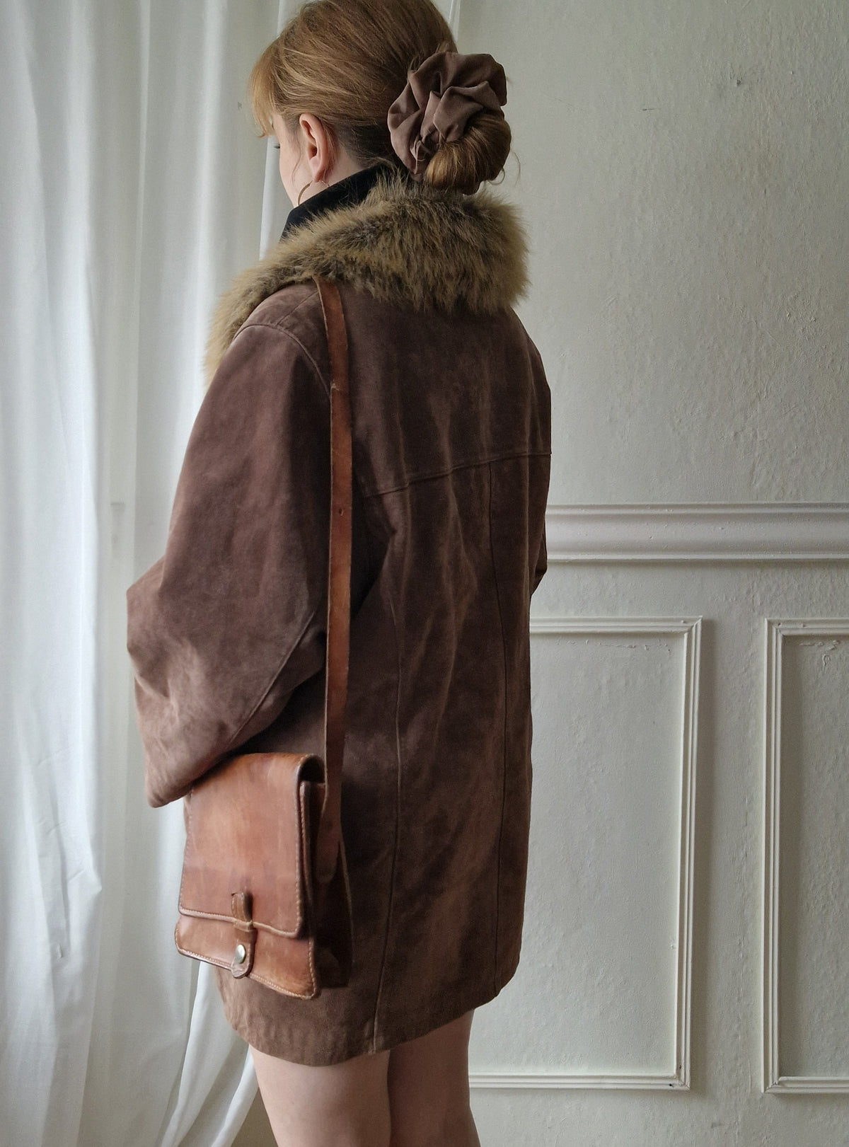 Vintage suede coat with fur collar