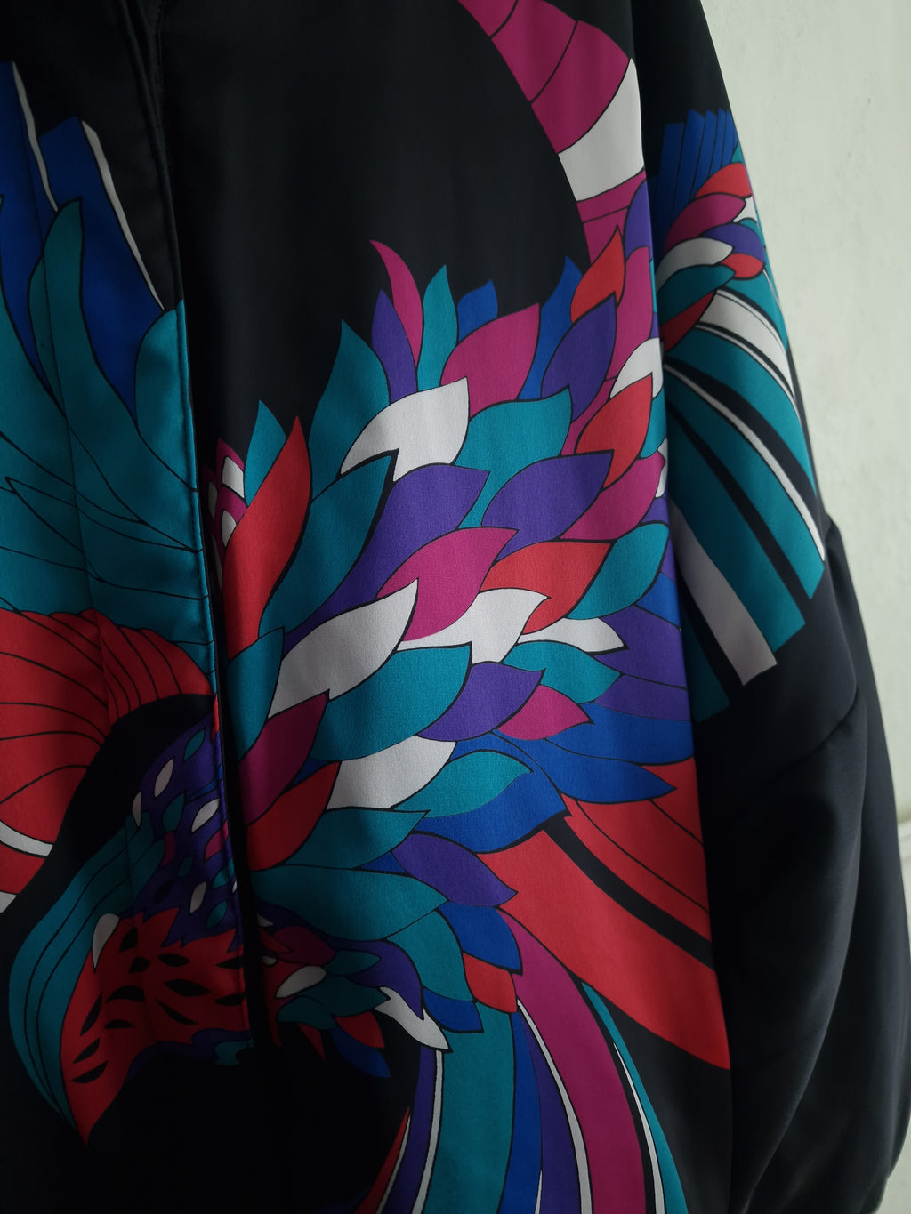 Vintage blouson with bird print