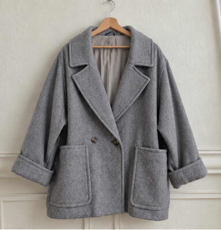 Vintage coat made of 100% wool