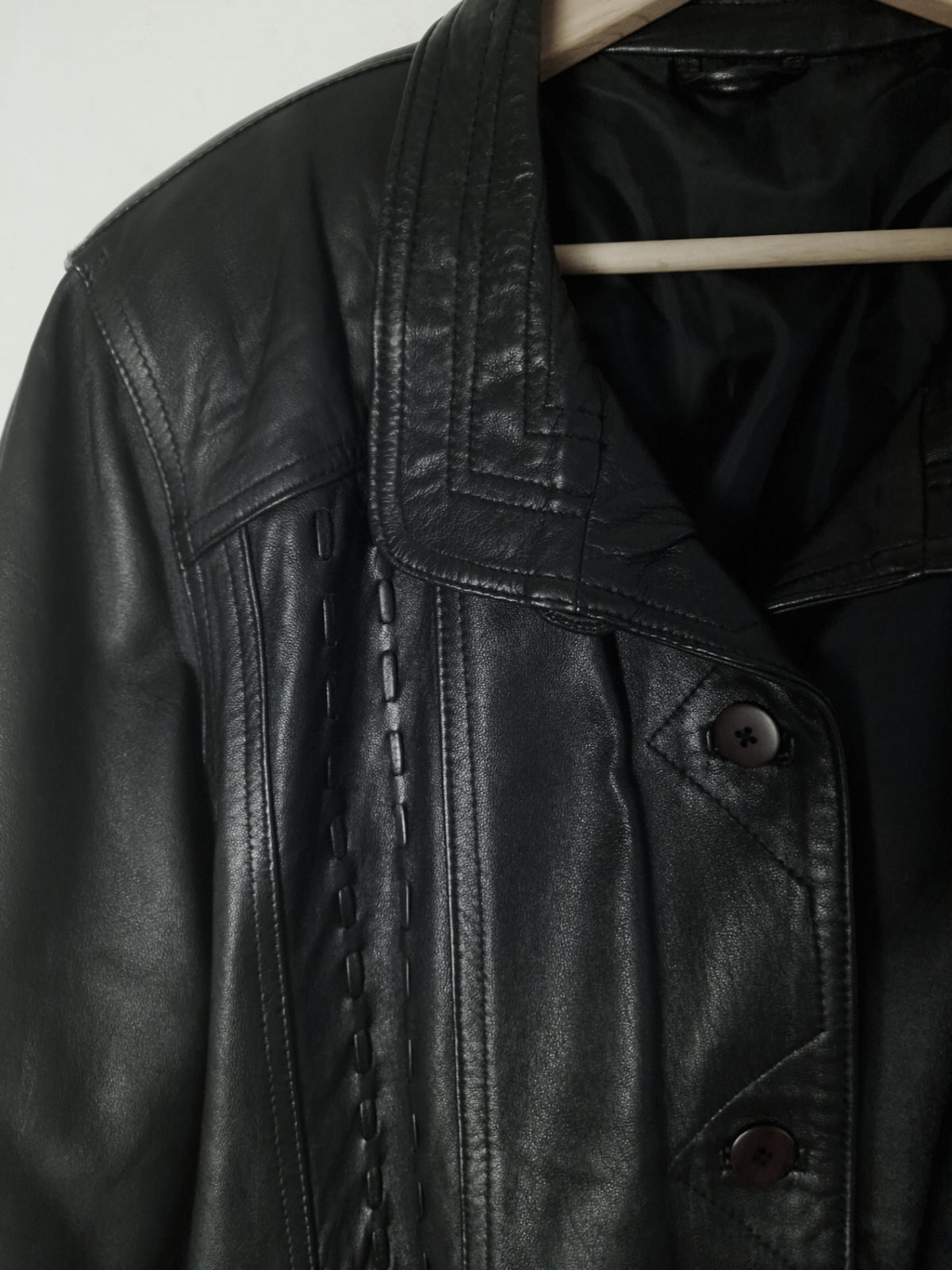 90s leather jacket in black