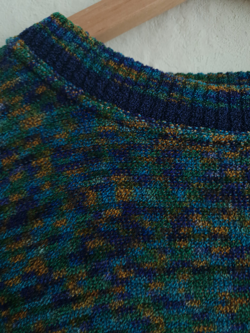 Leichter, bequemer 80s Strickpulli