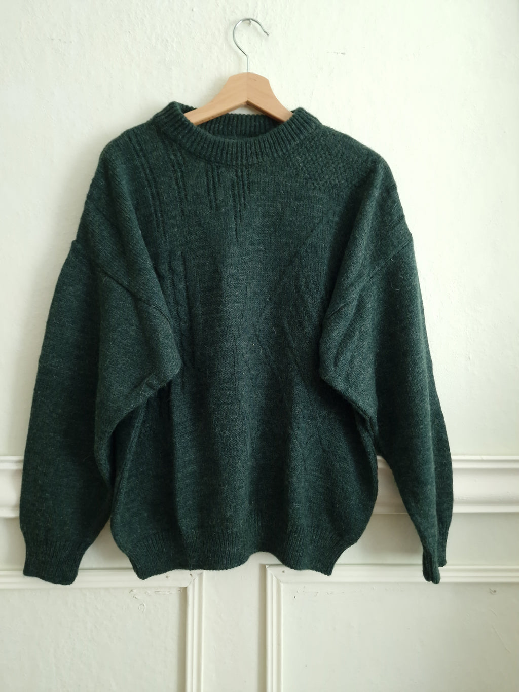 Wool blend vintage Italian Knit Sweater 🖤