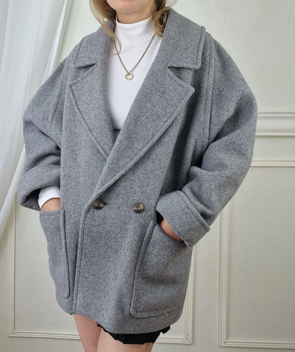 Vintage coat made of 100% wool