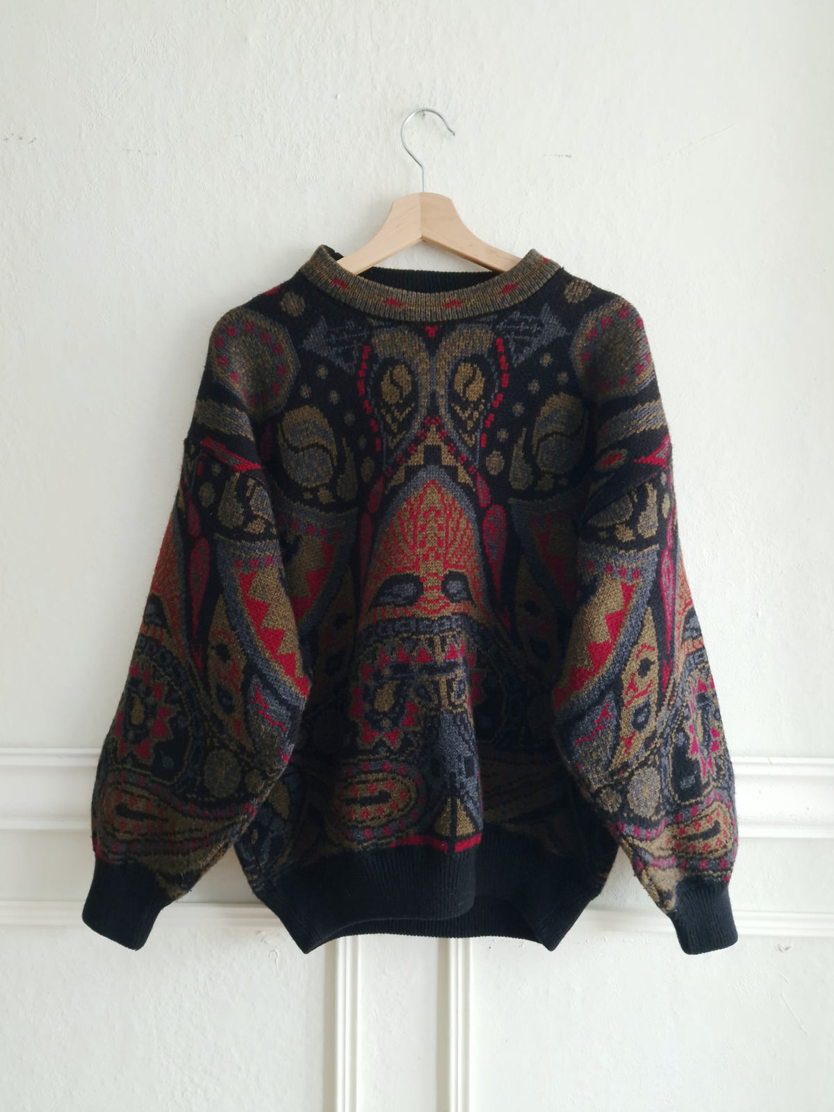 Vintage patterned knit sweater