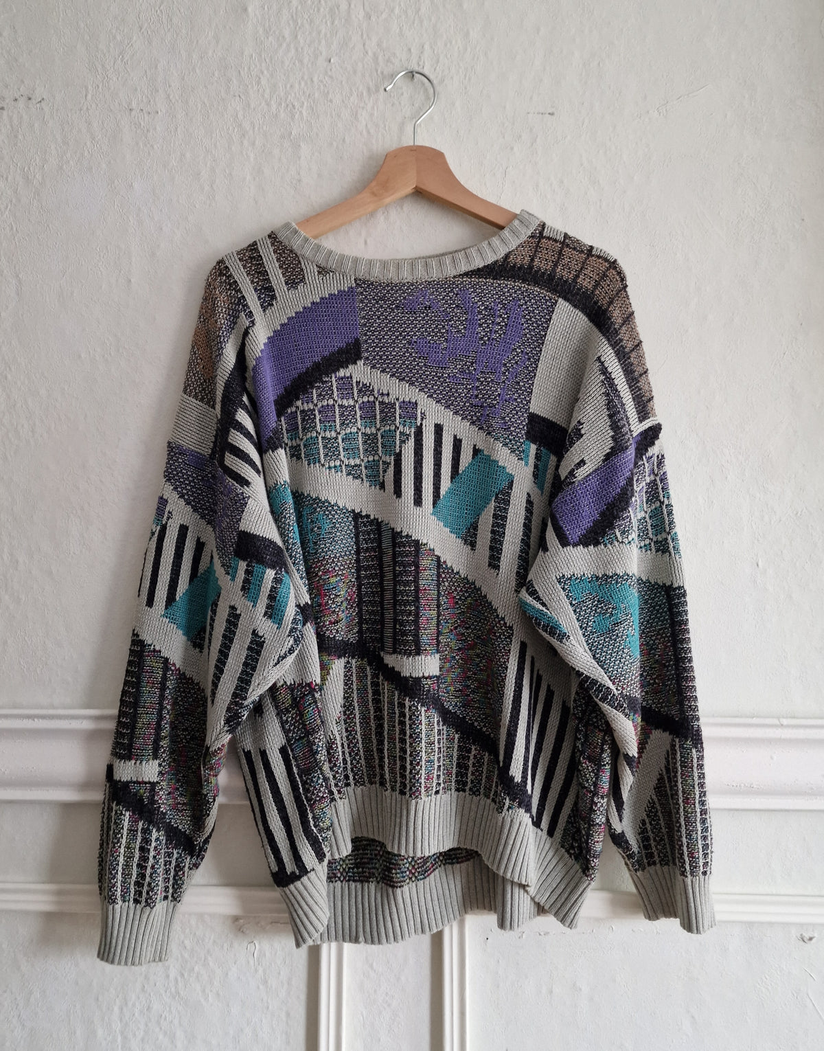 Vintage knit sweater with geometric pattern